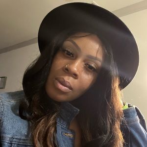 Meet your Posher, Ariel